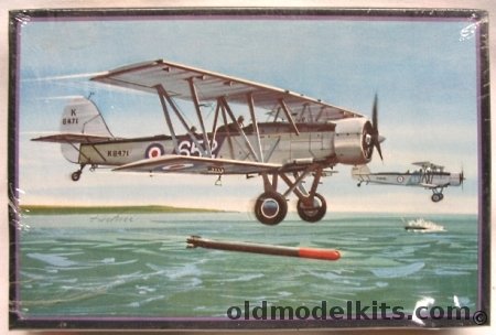 AMT-Frog 1/72 Blackburn Shark Torpedo Bomber - RAN / Canadian / Portugal, A605-80 plastic model kit